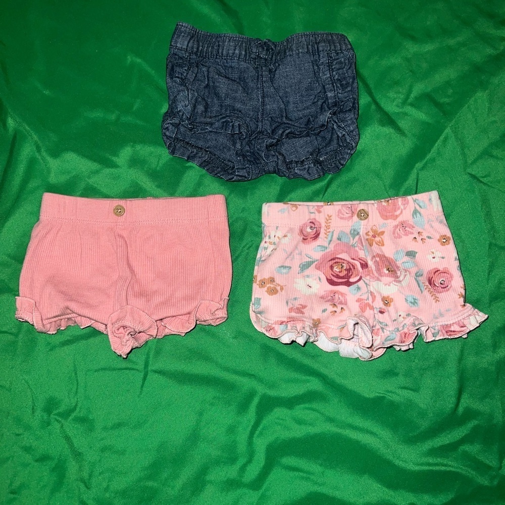 Set of 3 Old Navy & Modern Moments Baby Ruffle Denim and cotton Shorts sz 0-3M